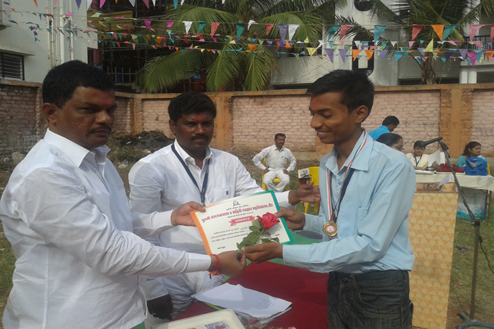 https://cache.careers360.mobi/media/colleges/social-media/media-gallery/16658/2018/12/17/Prize Distribution of Tulsi College of Computer Science and Information Technology Beed_Others.jpg